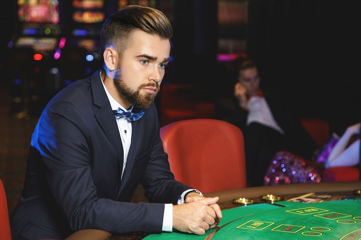 Navigasi antar permainan di platform player 333 menampilkan Texas Poker, slots, live casino, dan sportsbook